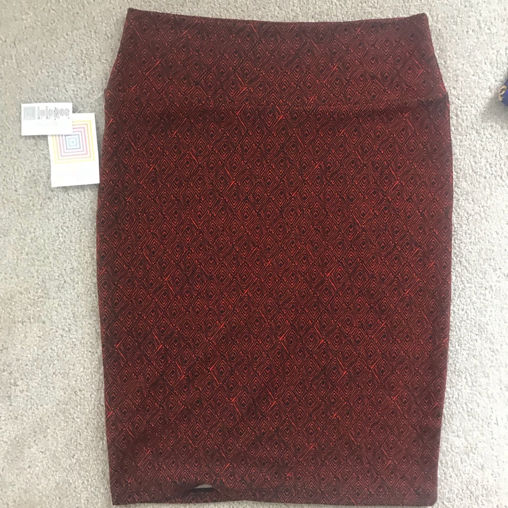 NWT LuLaRoe Cassie skirt sz M